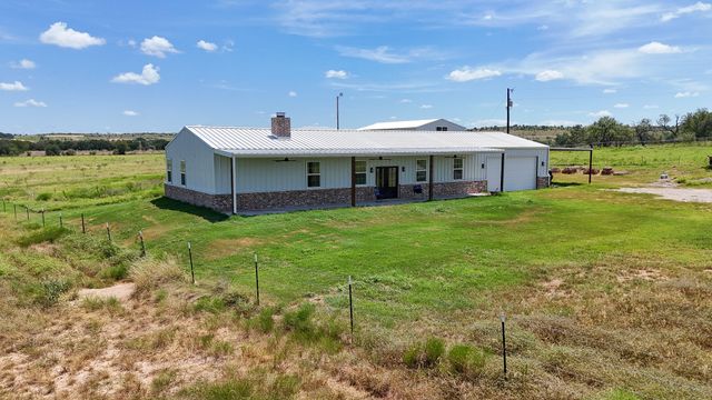 326 Tatanka Trail, Gustine, TX 76455