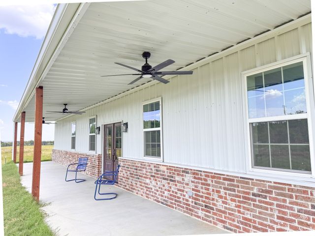 326 Tatanka Trail, Gustine, TX 76455