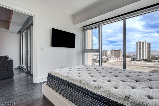 2700 South Las Vegas Boulevard 1305, Las Vegas, NV 89109