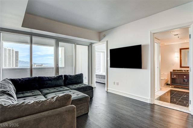 2700 South Las Vegas Boulevard 1305, Las Vegas, NV 89109