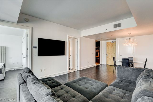 2700 South Las Vegas Boulevard 1305, Las Vegas, NV 89109
