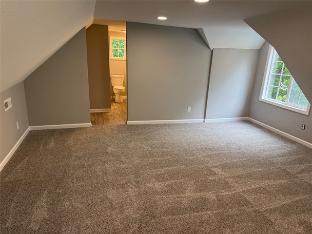 840 E Ovid Avenue, Des Moines, IA 50316