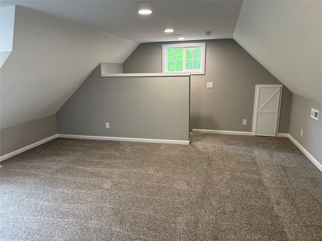 840 E Ovid Avenue, Des Moines, IA 50316