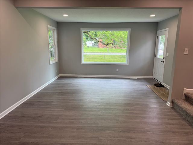 840 E Ovid Avenue, Des Moines, IA 50316