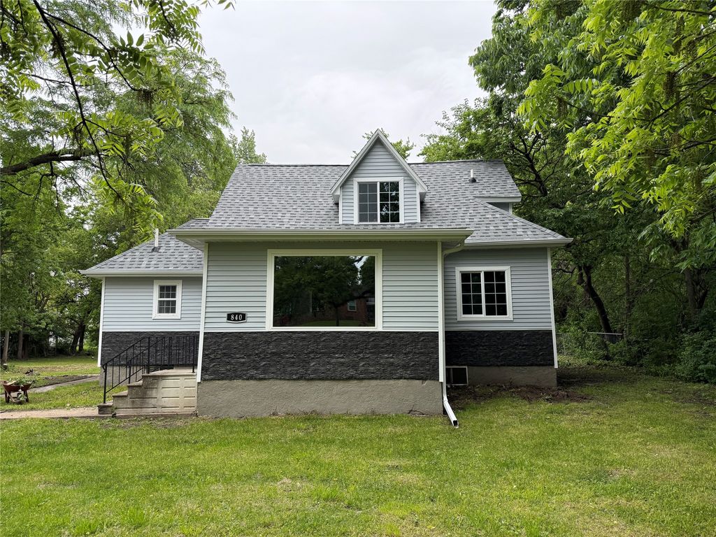 840 E Ovid Avenue, Des Moines, IA 50316