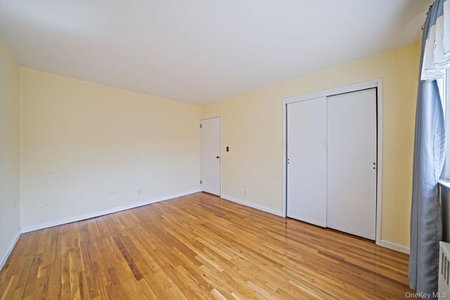 344 Woods Road, North Babylon, NY 11703