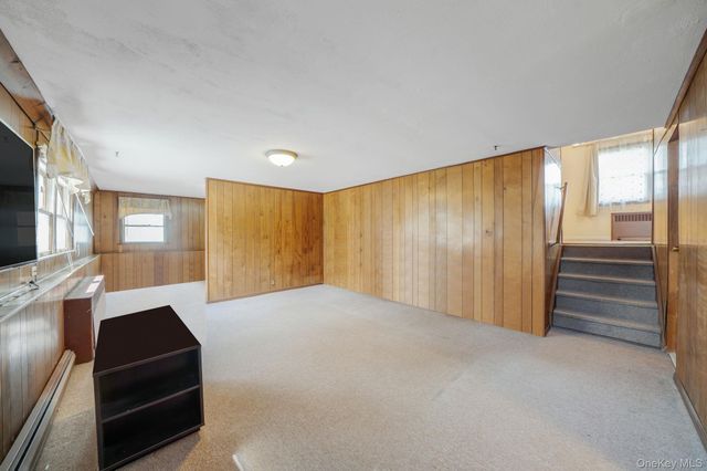 344 Woods Road, North Babylon, NY 11703