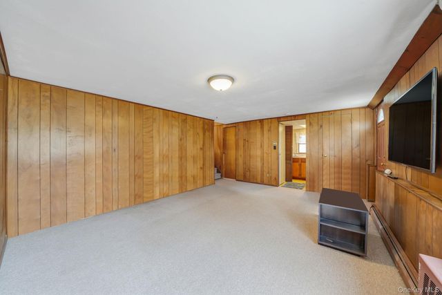 344 Woods Road, North Babylon, NY 11703