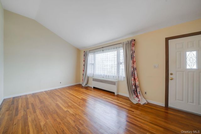 344 Woods Road, North Babylon, NY 11703