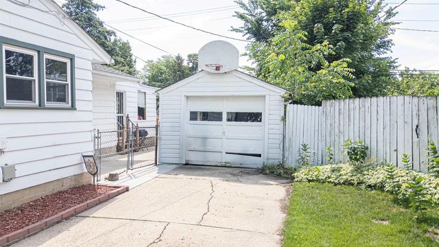 1412 Craig Avenue, Janesville, WI 53546