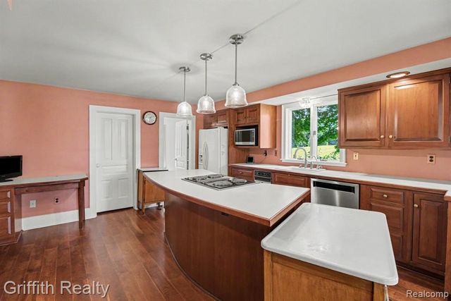 3970 Van Amberg Road, Brighton, MI 48114