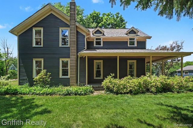 3970 Van Amberg Road, Brighton, MI 48114