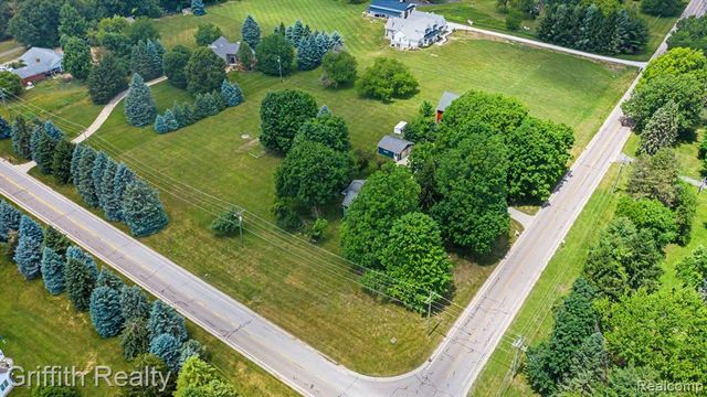 3970 Van Amberg Road, Brighton, MI 48114