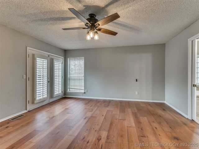 3713 S 71st West Avenue, Tulsa, OK 74107