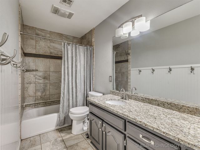 3713 S 71st West Avenue, Tulsa, OK 74107