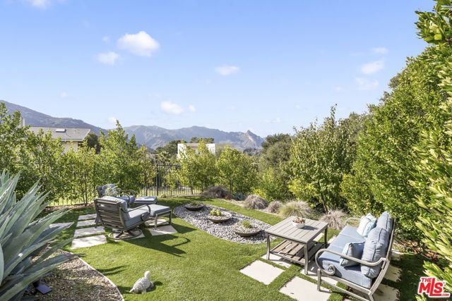 25603 Monte Nido Drive, Calabasas, CA 91302