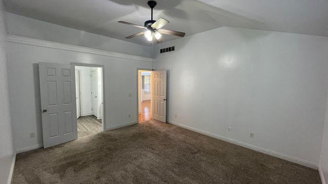 2263 Bluegrama Drive, Burlington, KY 41005