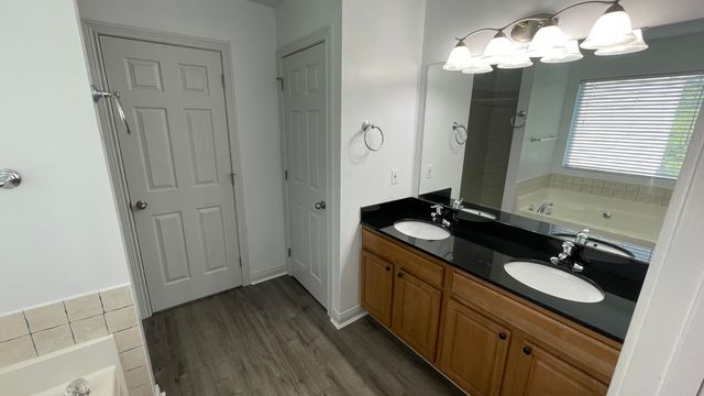 2263 Bluegrama Drive, Burlington, KY 41005
