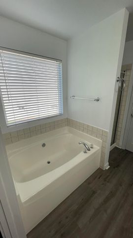 2263 Bluegrama Drive, Burlington, KY 41005