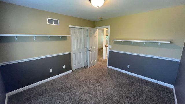 2263 Bluegrama Drive, Burlington, KY 41005