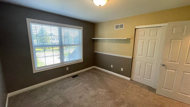 2263 Bluegrama Drive, Burlington, KY 41005