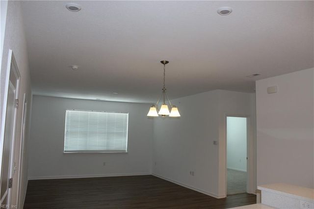 1501 Waitsel DR # 306, Chesapeake, VA 23320