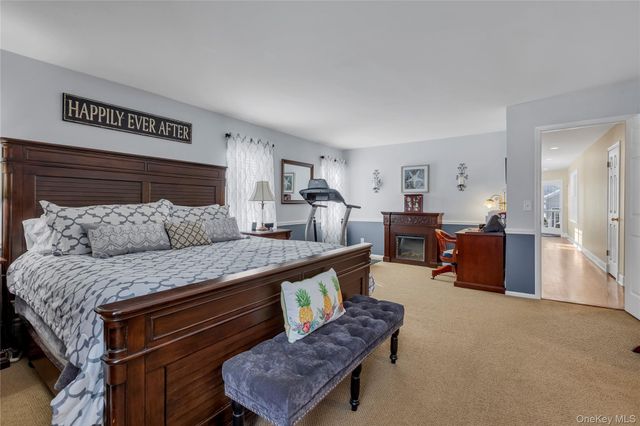 251 Vineyard Road, Huntington Bay, NY 11743