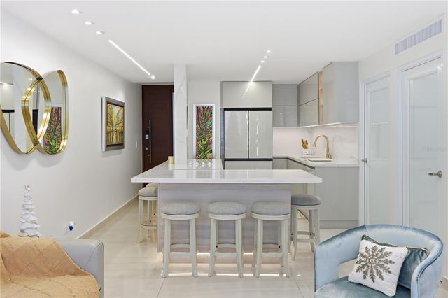 3409 AVE. ISLA VERDE 404, Carolina, PR 00979