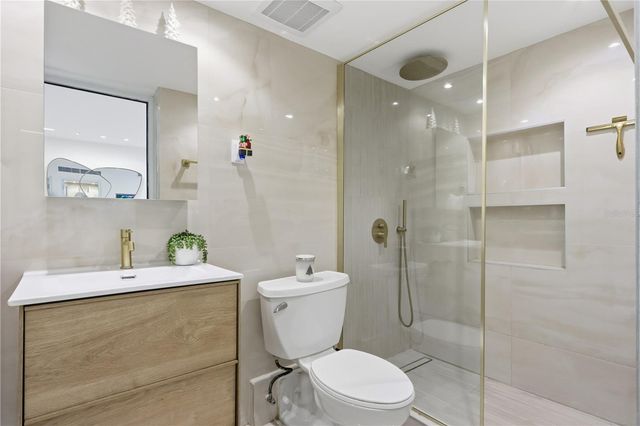 3409 AVE. ISLA VERDE 404, Carolina, PR 00979