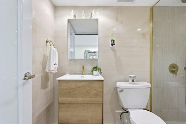 3409 AVE. ISLA VERDE 404, Carolina, PR 00979