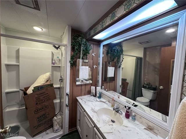 735 Bramblewood Heights Road, Marietta, OH 45750