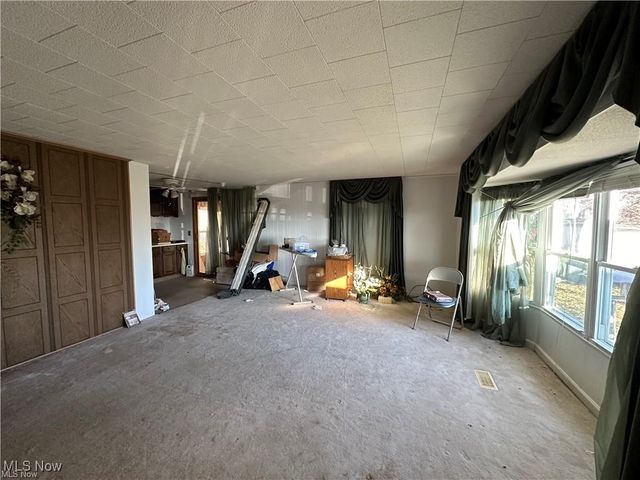 735 Bramblewood Heights Road, Marietta, OH 45750