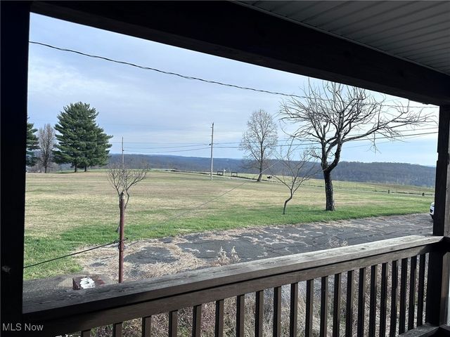 735 Bramblewood Heights Road, Marietta, OH 45750