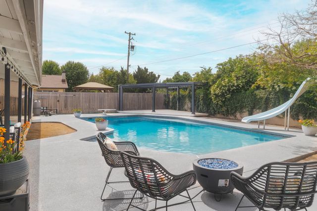 5739 N Pleasant Avenue, Fresno, CA 93711