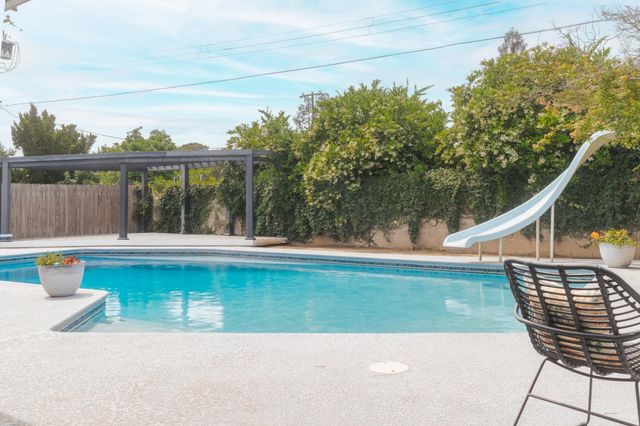 5739 N Pleasant Avenue, Fresno, CA 93711
