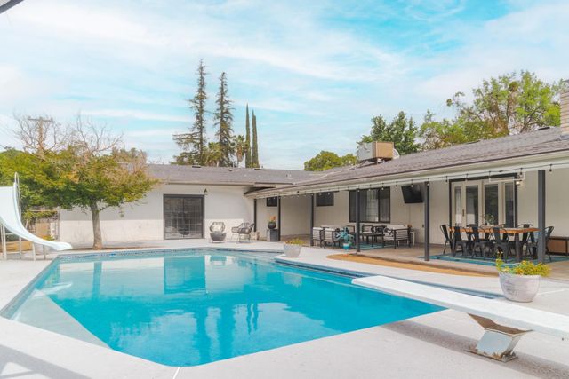 5739 N Pleasant Avenue, Fresno, CA 93711