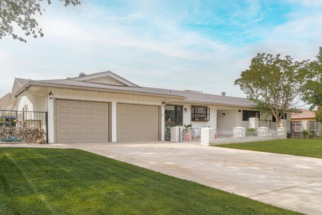 5739 N Pleasant Avenue, Fresno, CA 93711
