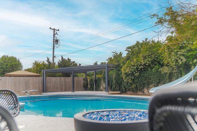 5739 N Pleasant Avenue, Fresno, CA 93711