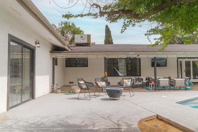 5739 N Pleasant Avenue, Fresno, CA 93711
