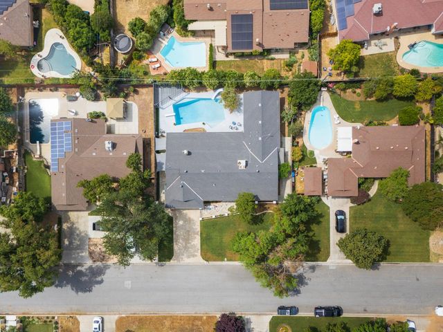 5739 N Pleasant Avenue, Fresno, CA 93711