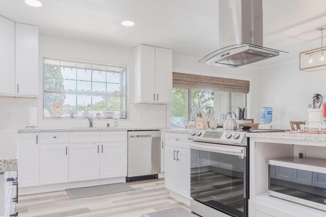 5739 N Pleasant Avenue, Fresno, CA 93711