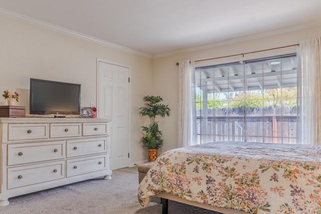 5739 N Pleasant Avenue, Fresno, CA 93711