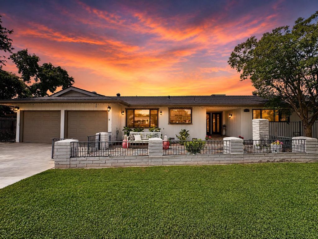 5739 N Pleasant Avenue, Fresno, CA 93711