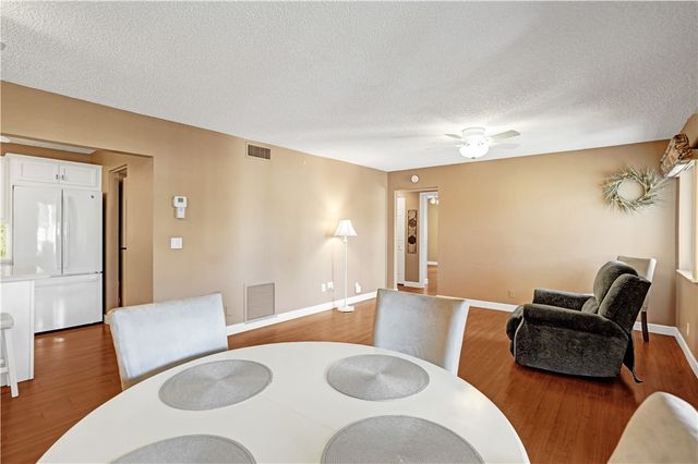 426 Pine Glen Lane D-2, Green Acres, FL 33463