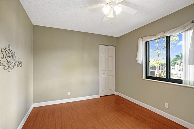 426 Pine Glen Lane D-2, Green Acres, FL 33463