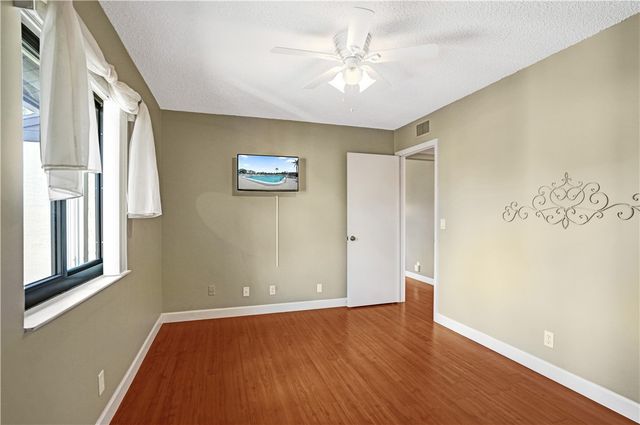 426 Pine Glen Lane D-2, Green Acres, FL 33463