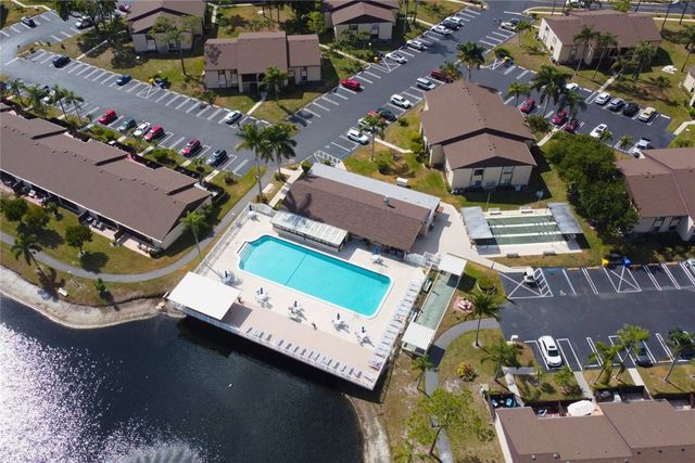 426 Pine Glen Lane D-2, Green Acres, FL 33463