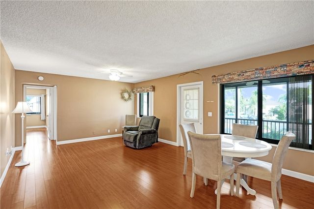 426 Pine Glen Lane D-2, Green Acres, FL 33463