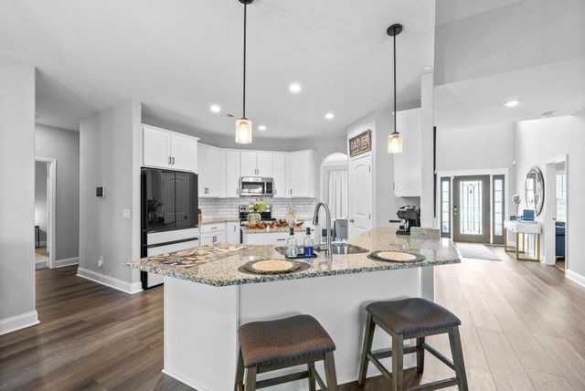 741 Buffalo Ford Dr, Clarksville, TN 37042