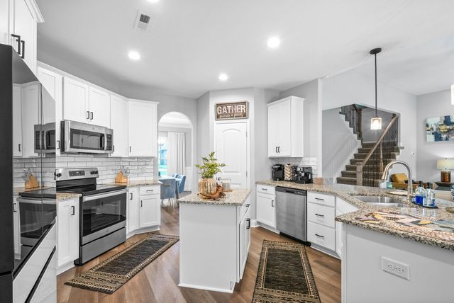 741 Buffalo Ford Dr, Clarksville, TN 37042
